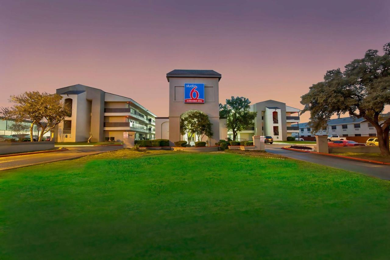 Studio 6-San Antonio, Tx - Airport エクステリア 写真
